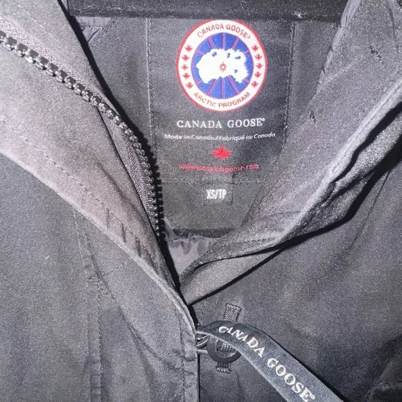 Canada Goose Black Ski Jacket with Fur Trim - Picture 3 of 8